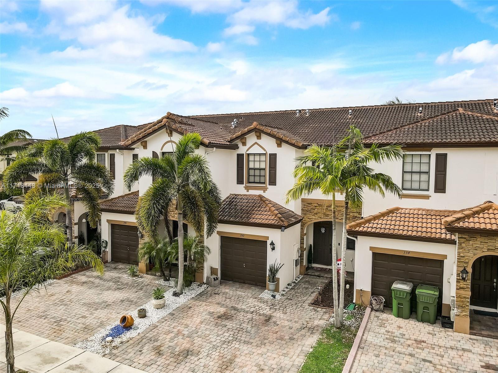 350 NE 37th Pl # 350