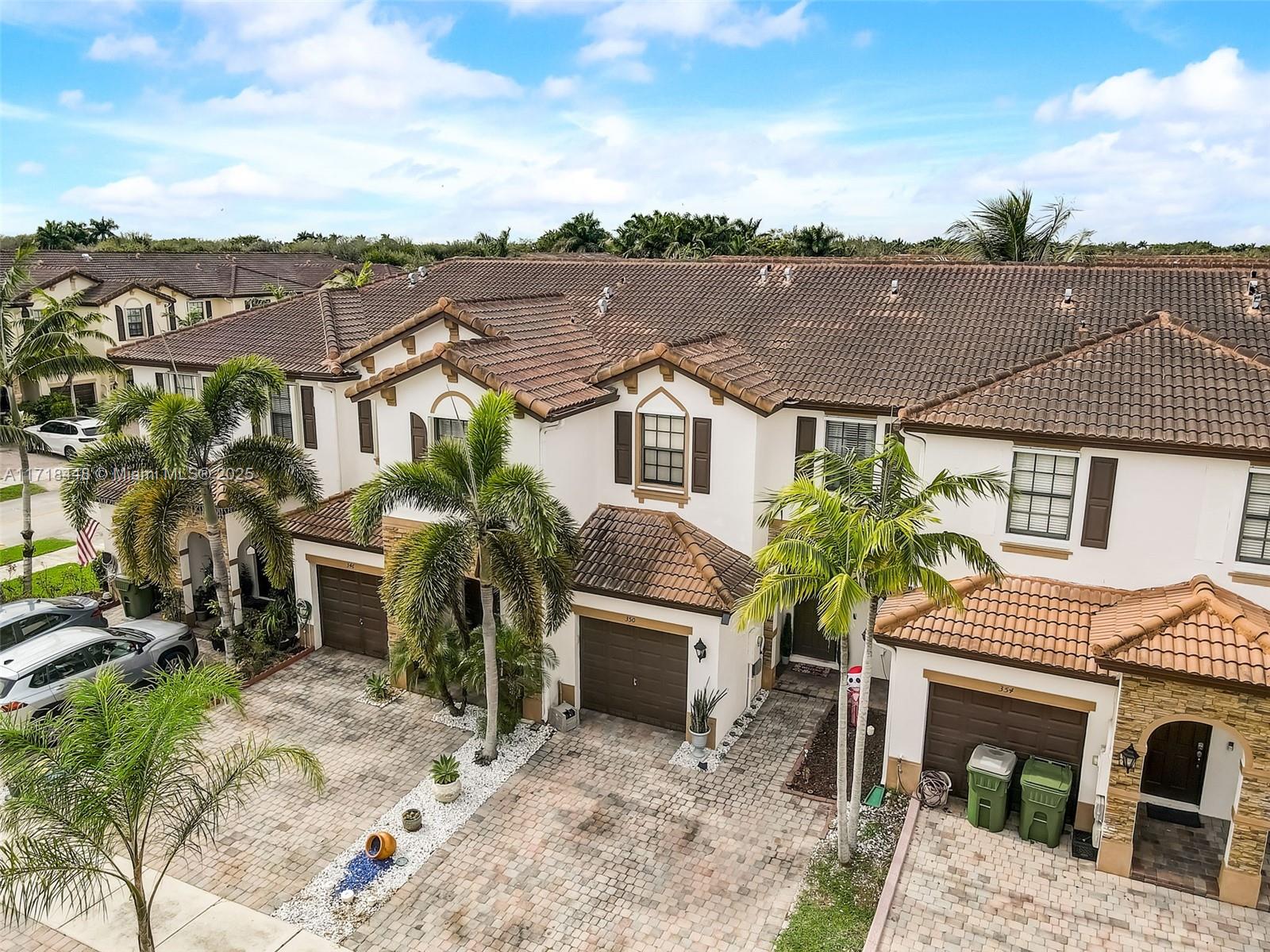 350 NE 37th Pl # 350