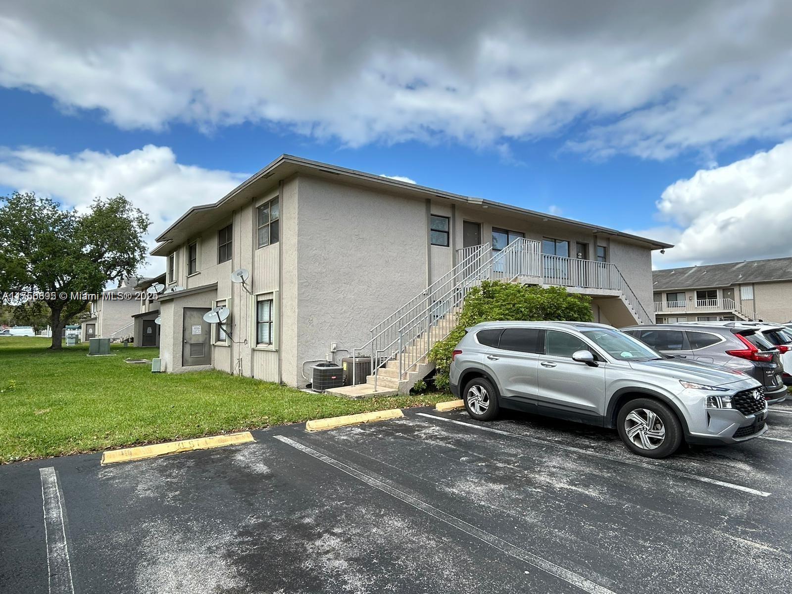 15332 SW 72nd St # 22 Unit: 6-22