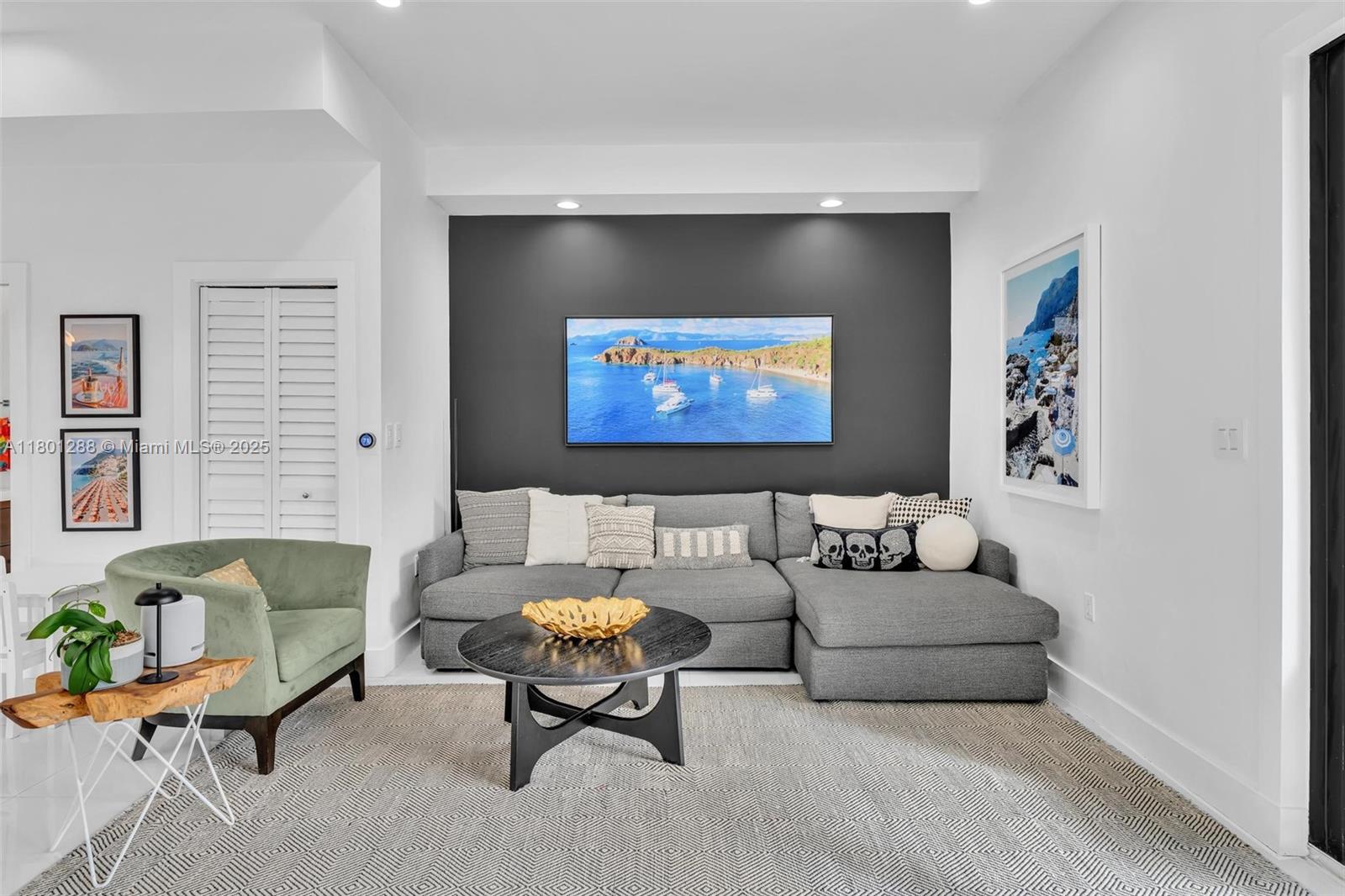 3268 SW 23rd Ter, Miami