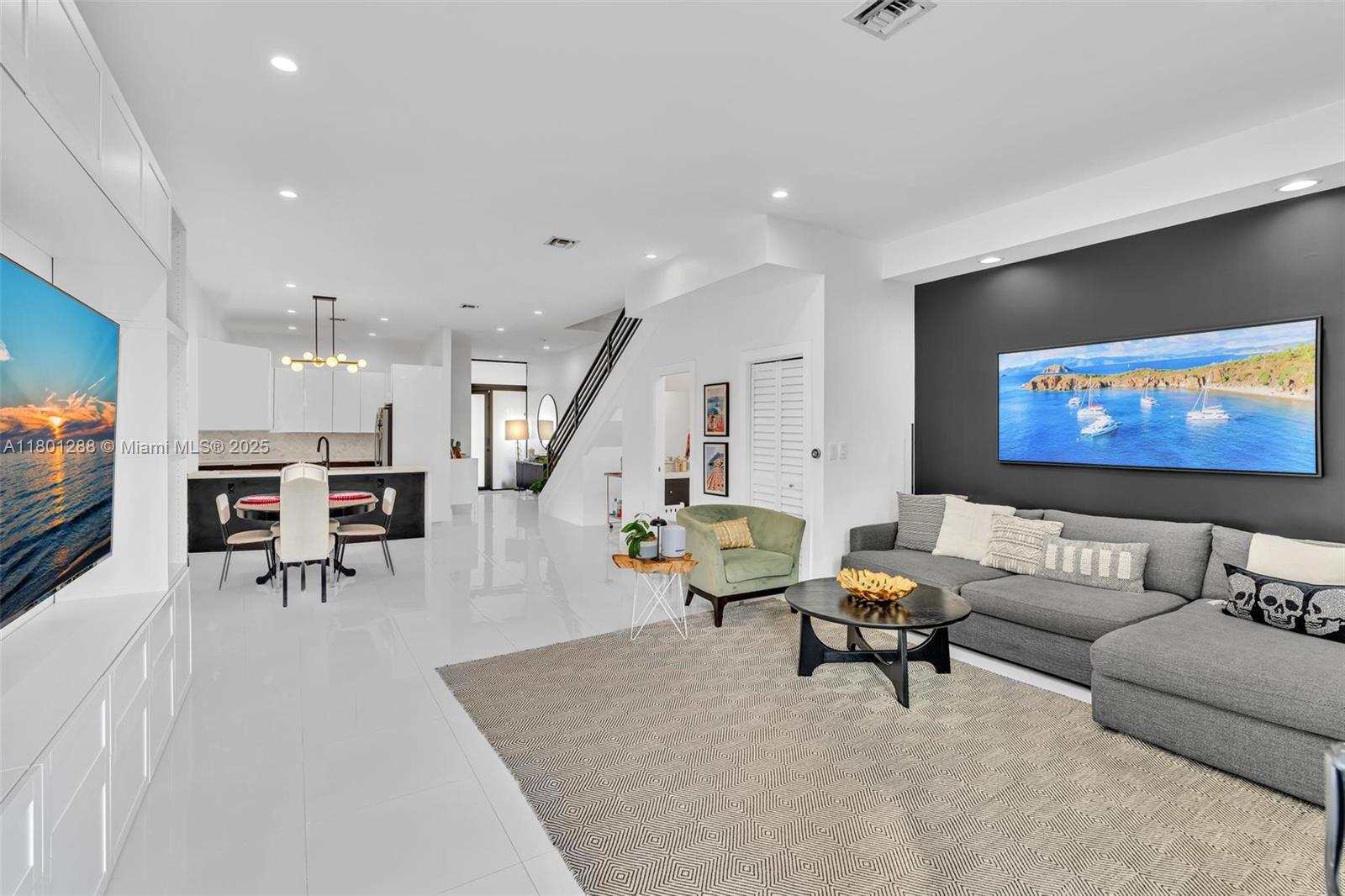 3268 SW 23rd Ter, Miami