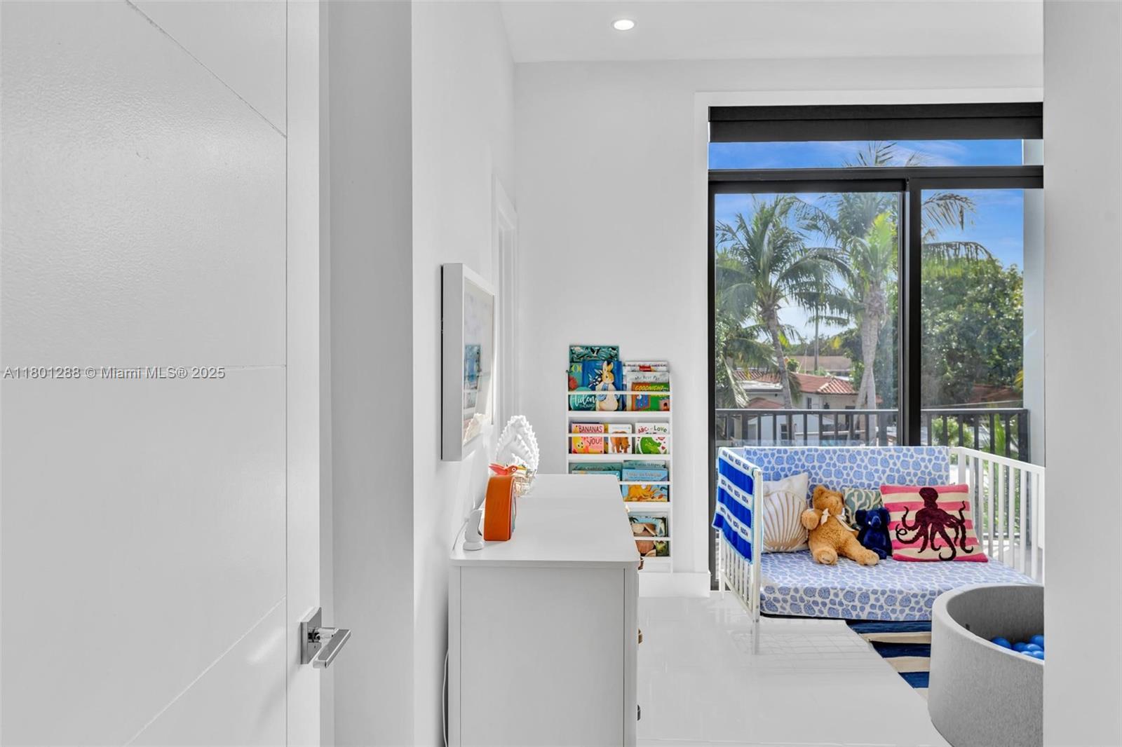 3268 SW 23rd Ter, Miami