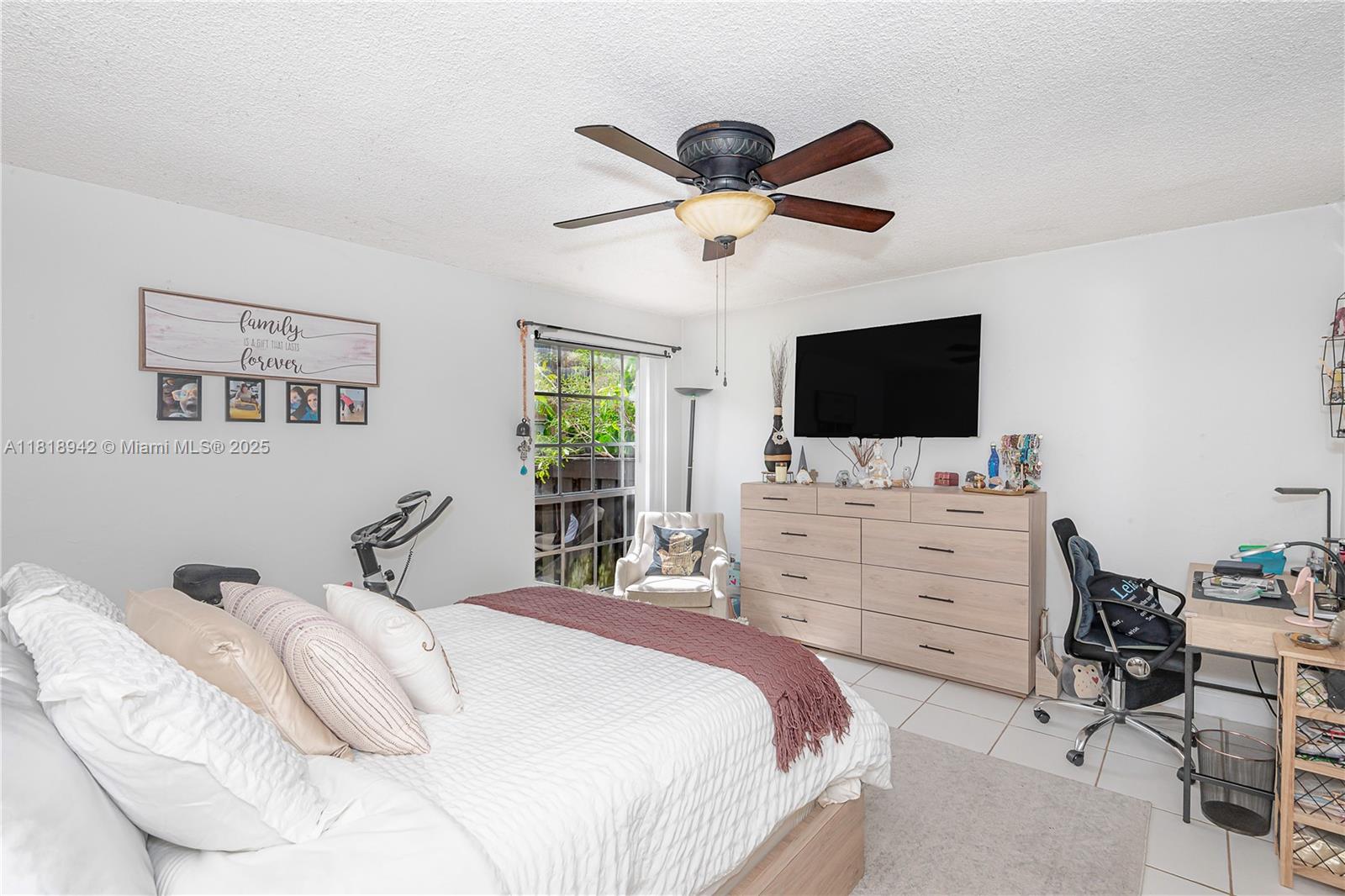 10816 N Kendall Dr # R17