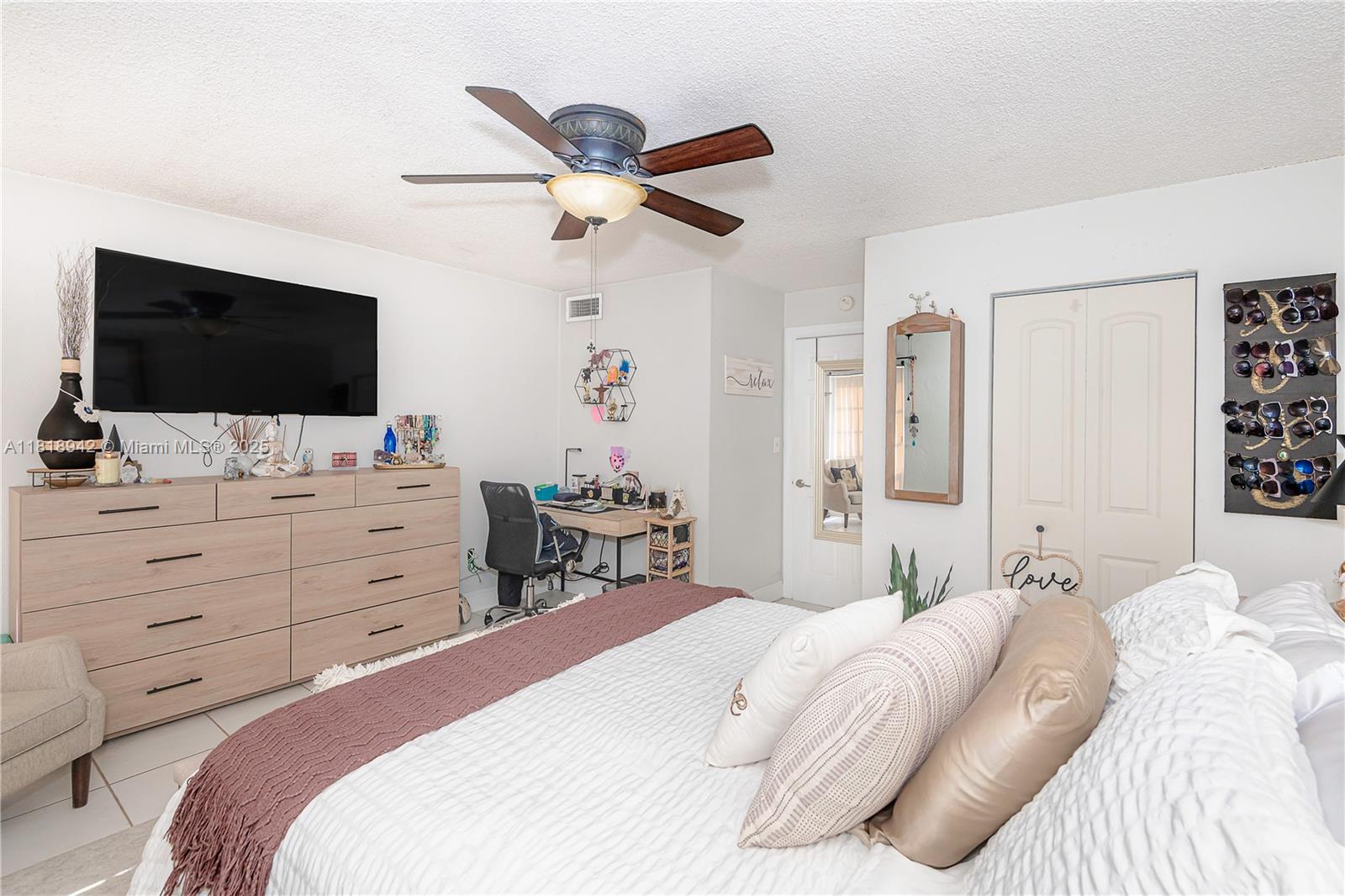 10816 N Kendall Dr # R17