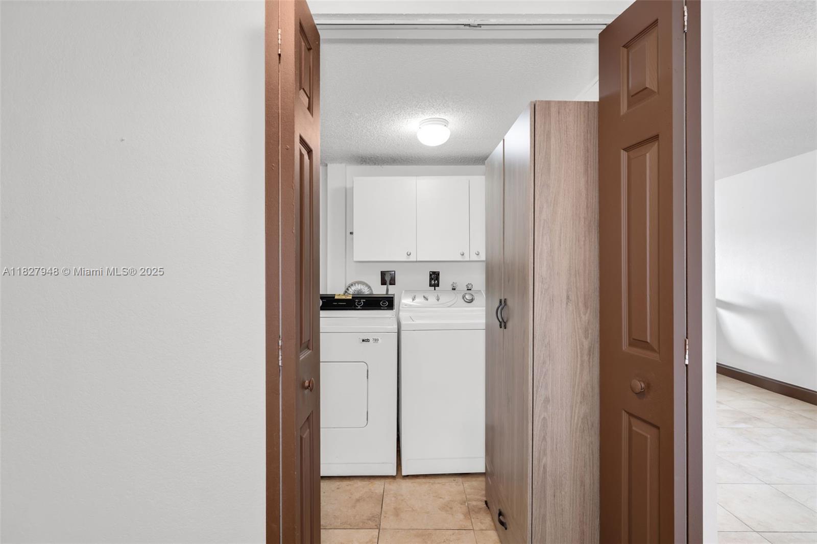 9357 Fontainebleau Blvd # 207D