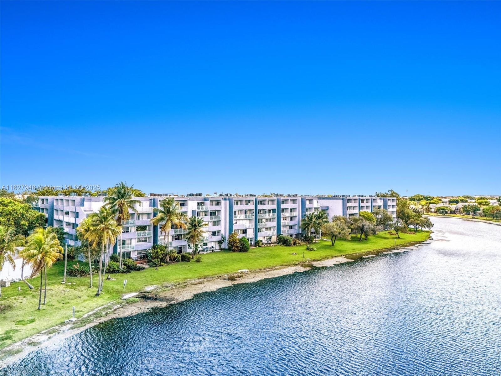 9357 Fontainebleau Blvd # 207D