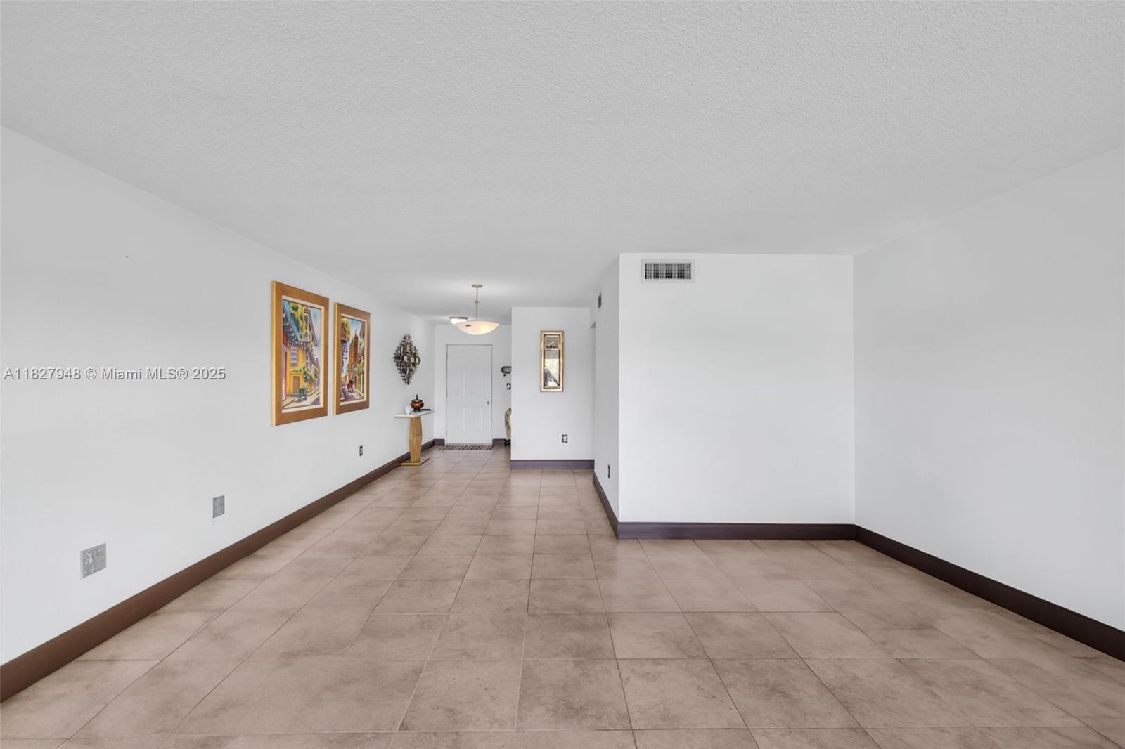 9357 Fontainebleau Blvd # 207D