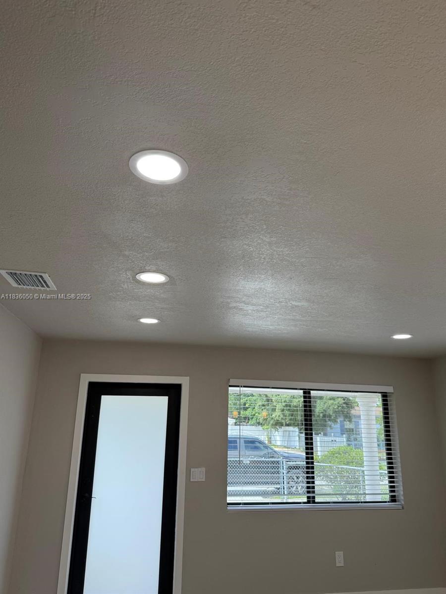 2441 NW 140th St, Opa-Locka