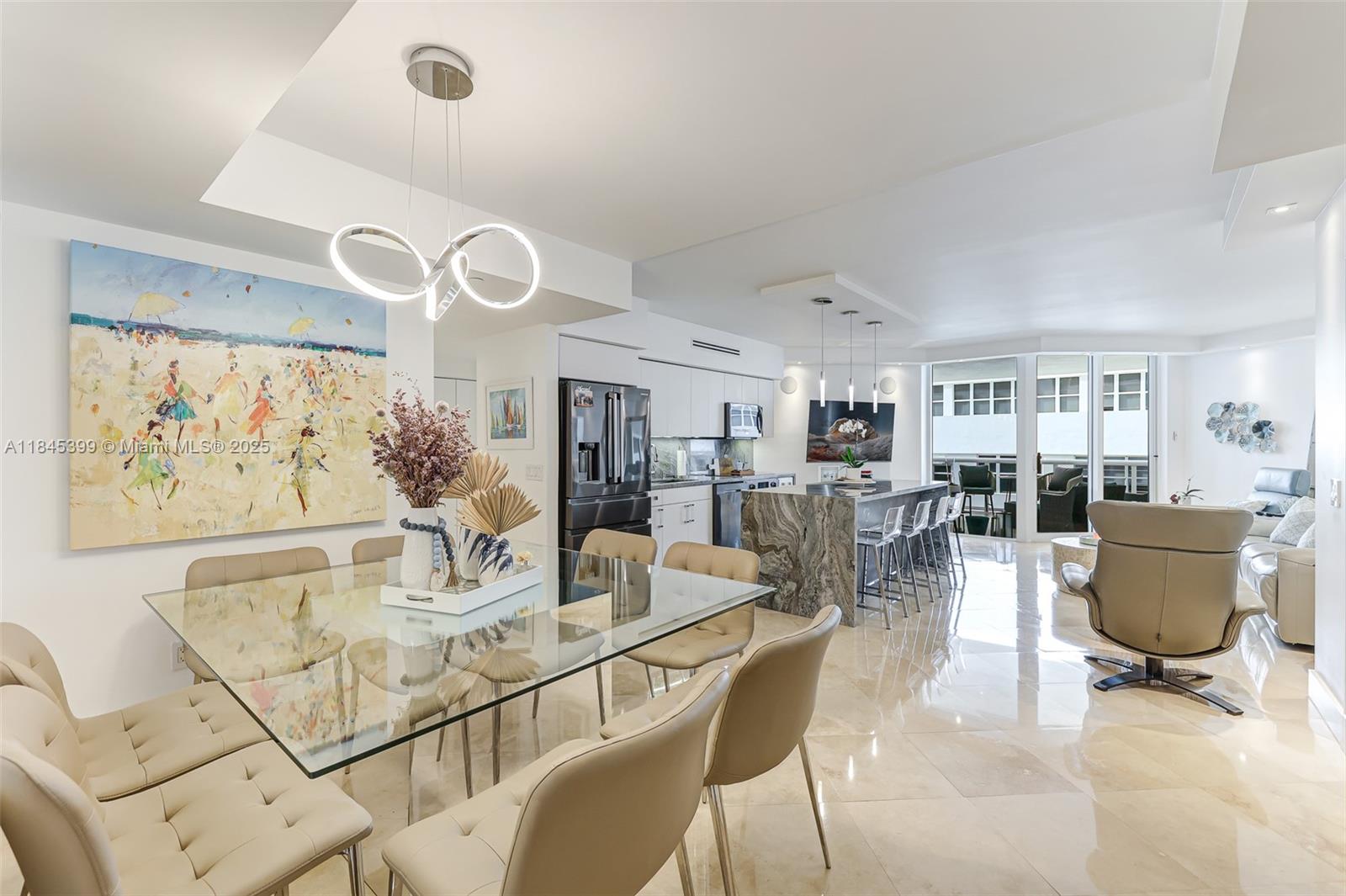 4775 Collins Ave # 1704