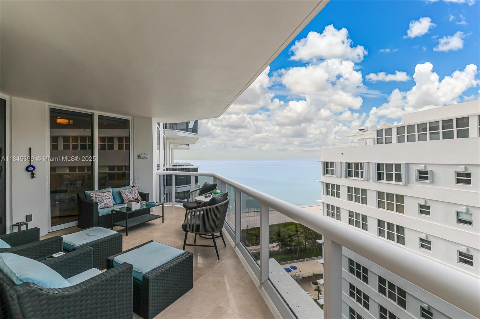4775 Collins Ave # 1704