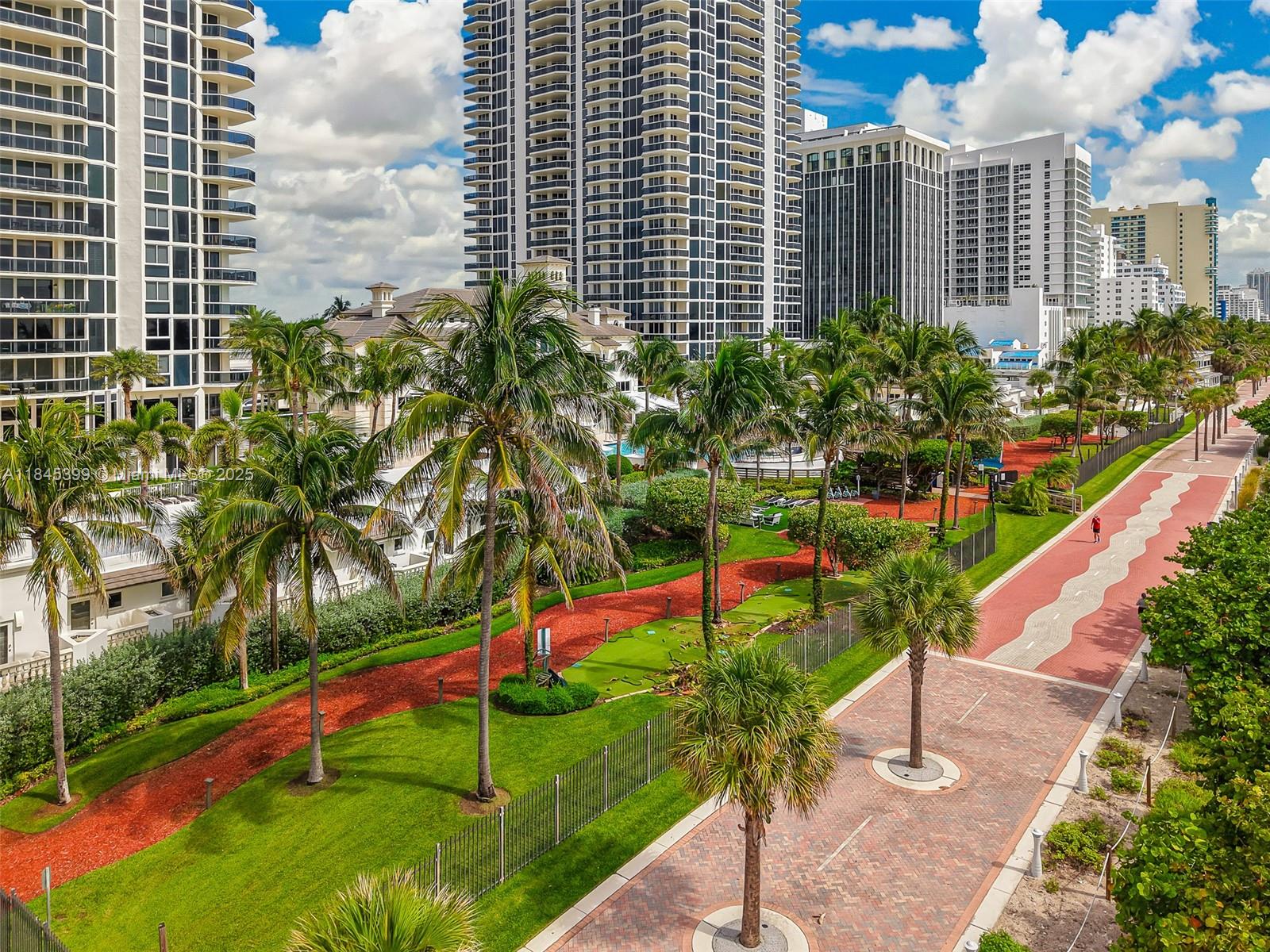 4775 Collins Ave # 1704