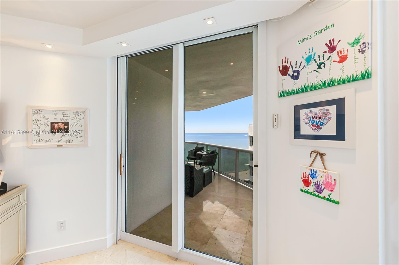 4775 Collins Ave # 1704