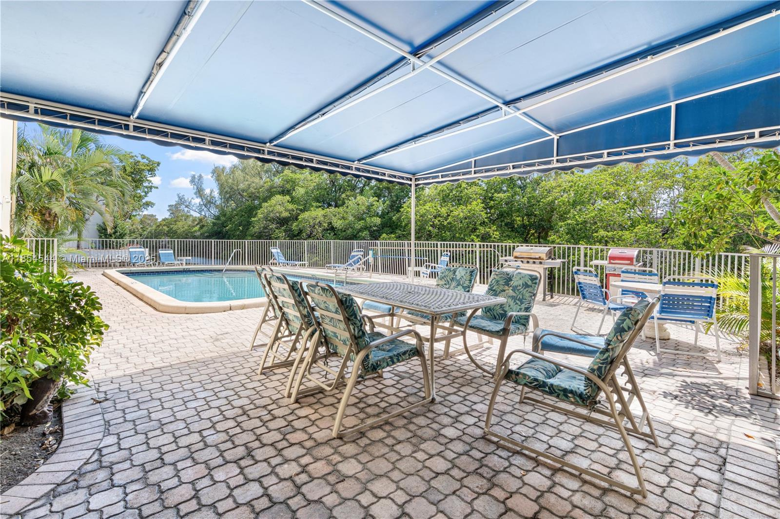 1400 NE 57th Ct # 302