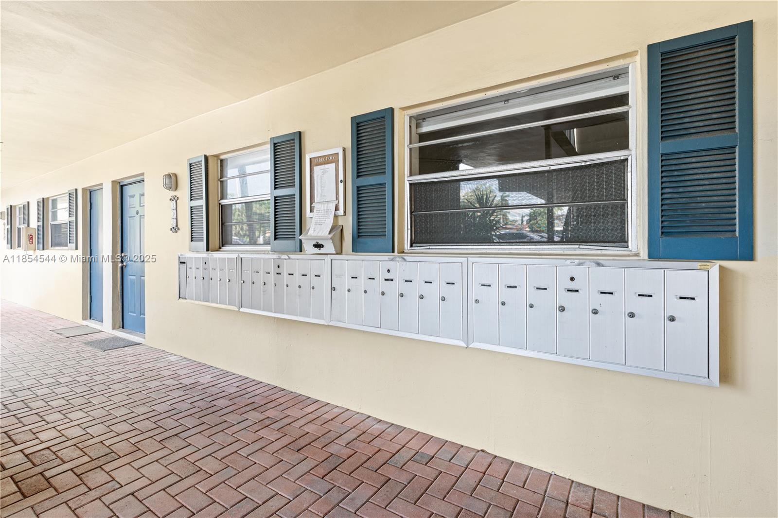 1400 NE 57th Ct # 302