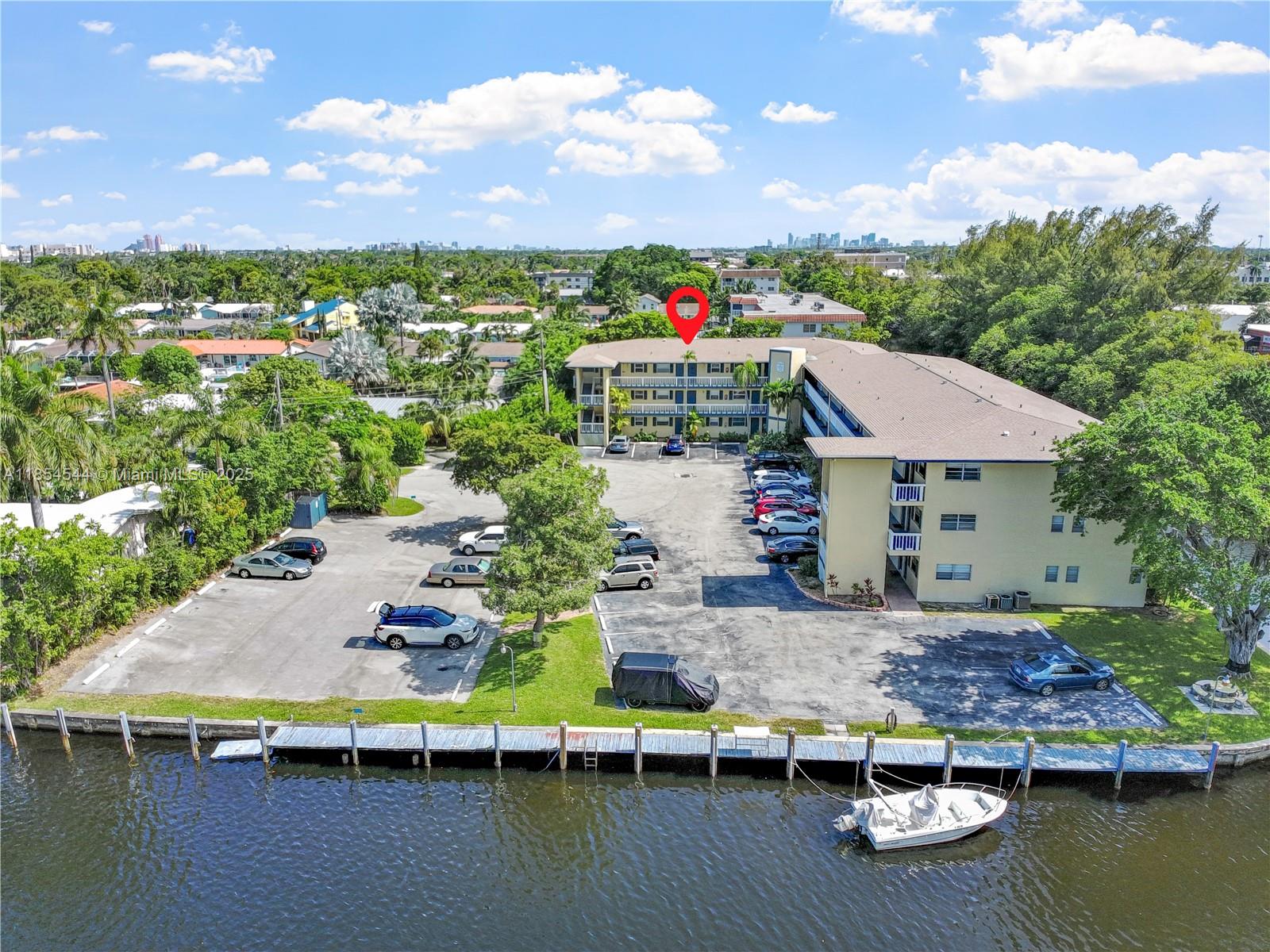 1400 NE 57th Ct # 302