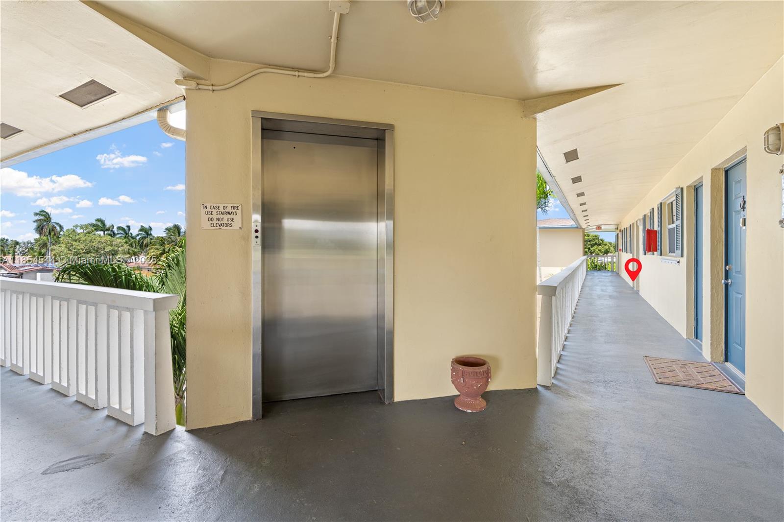 1400 NE 57th Ct # 302