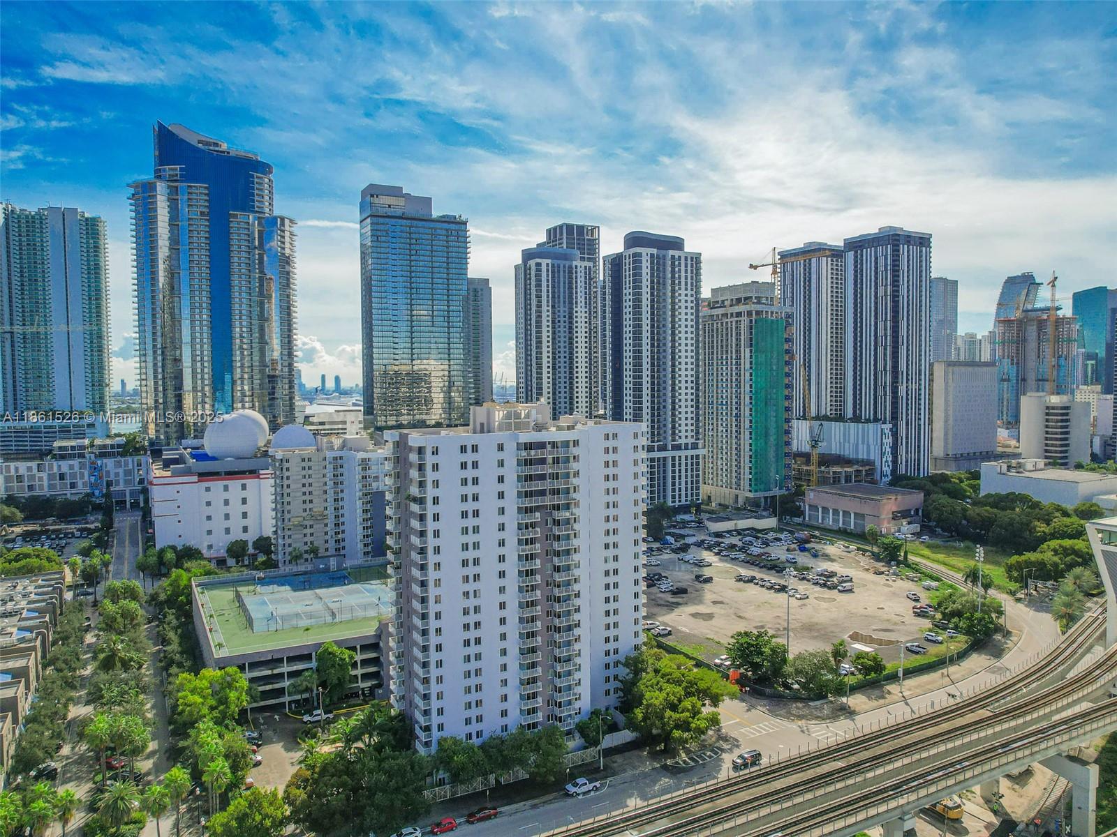 850 N Miami Ave Unit: W-906