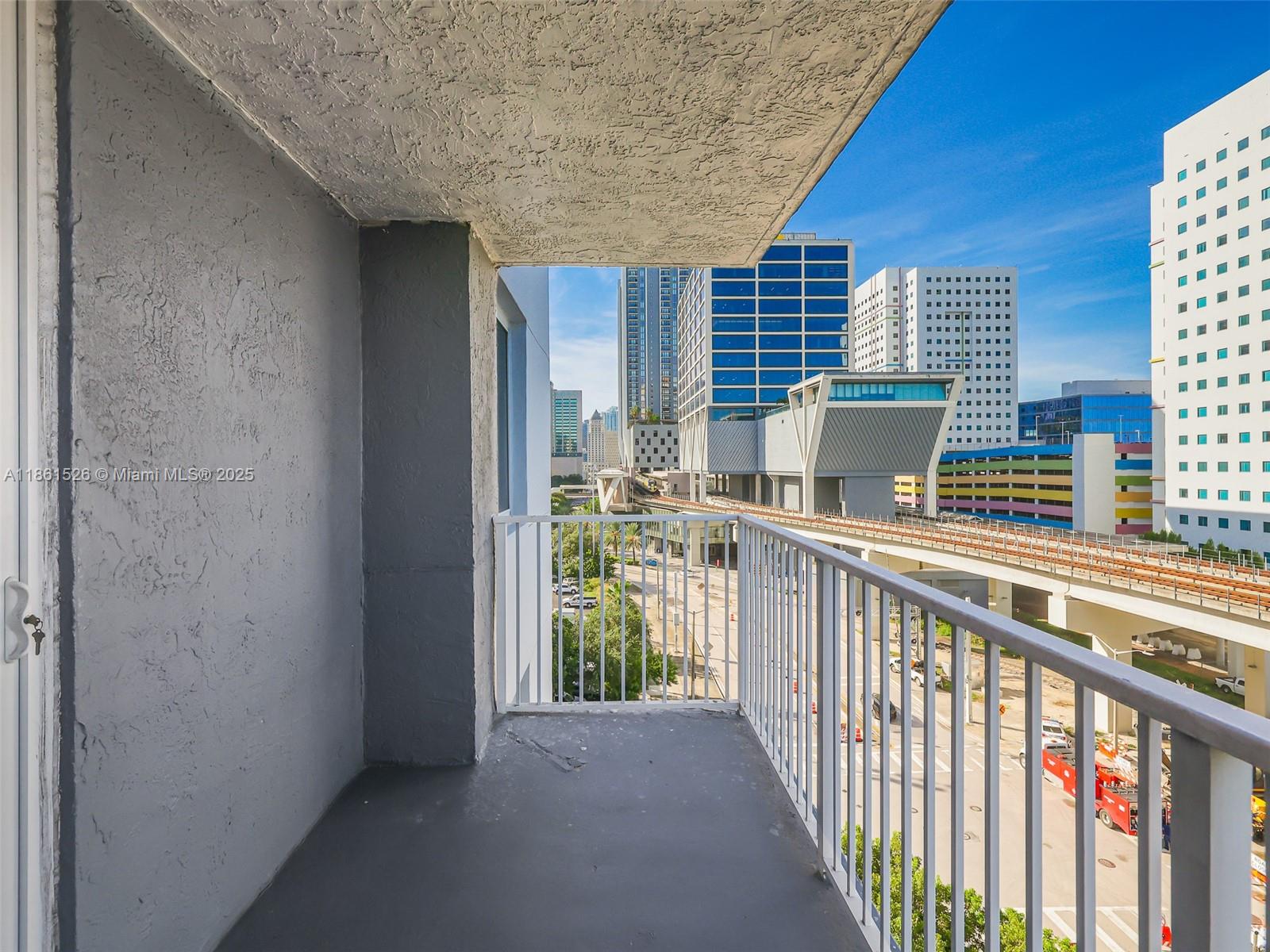 850 N Miami Ave Unit: W-906