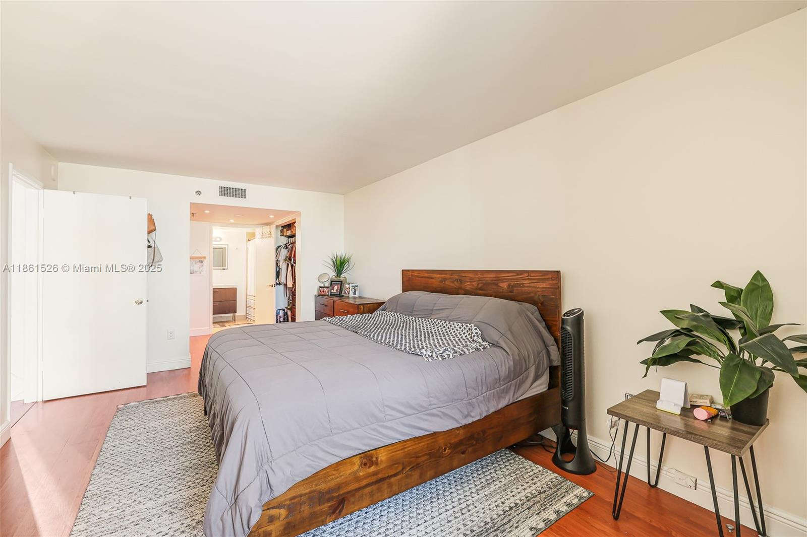 850 N Miami Ave Unit: W-906