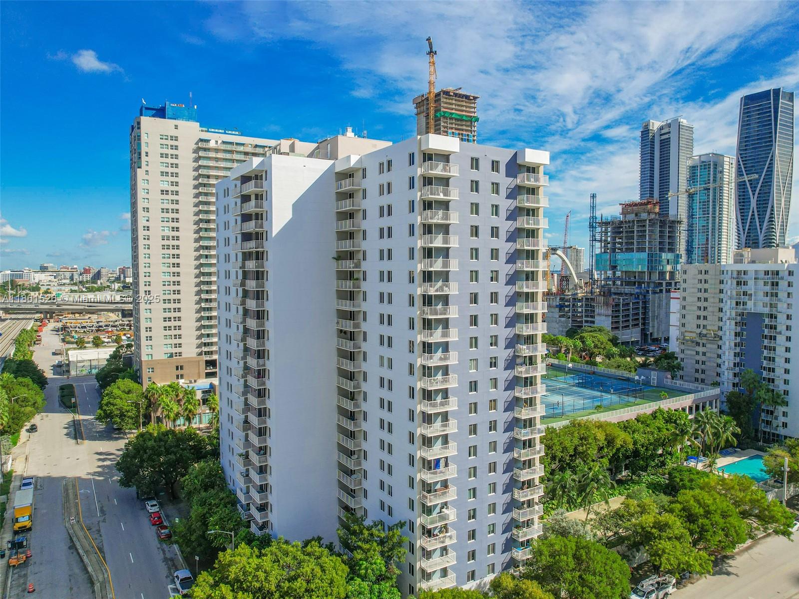 850 N Miami Ave Unit: W-906