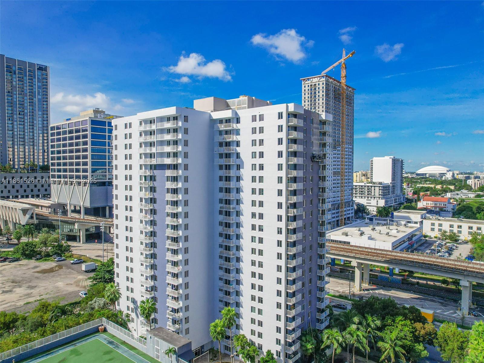 850 N Miami Ave Unit: W-906