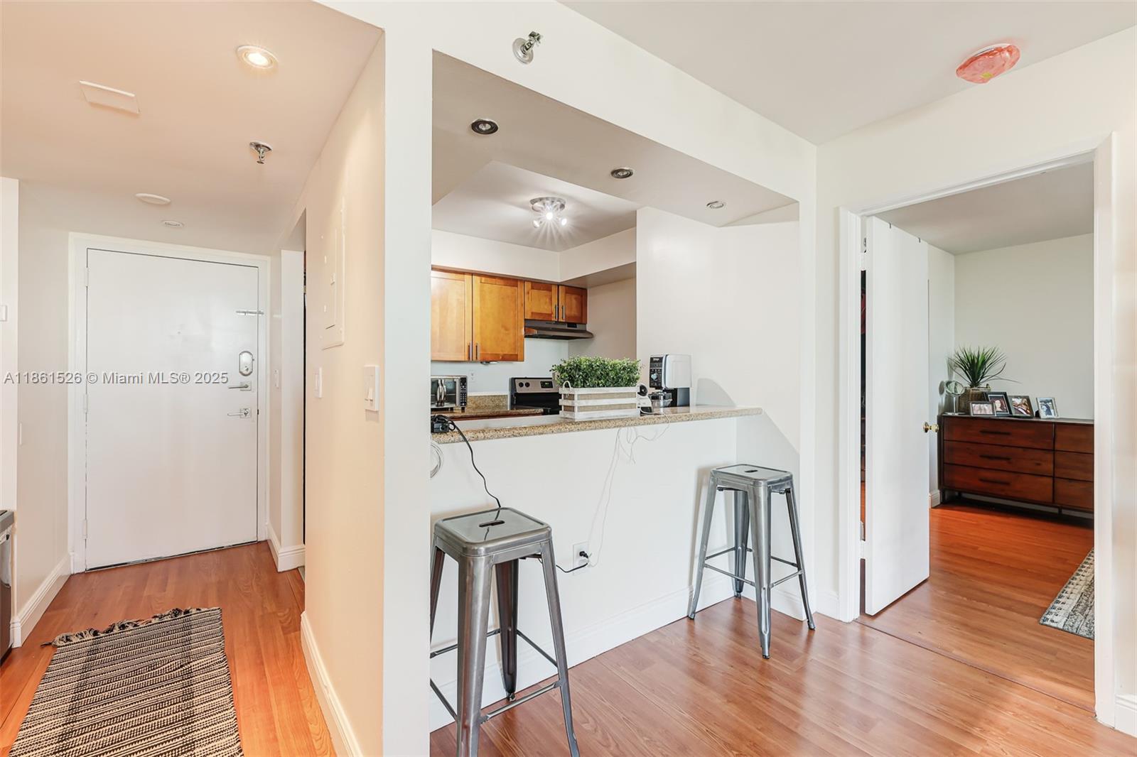 850 N Miami Ave Unit: W-906