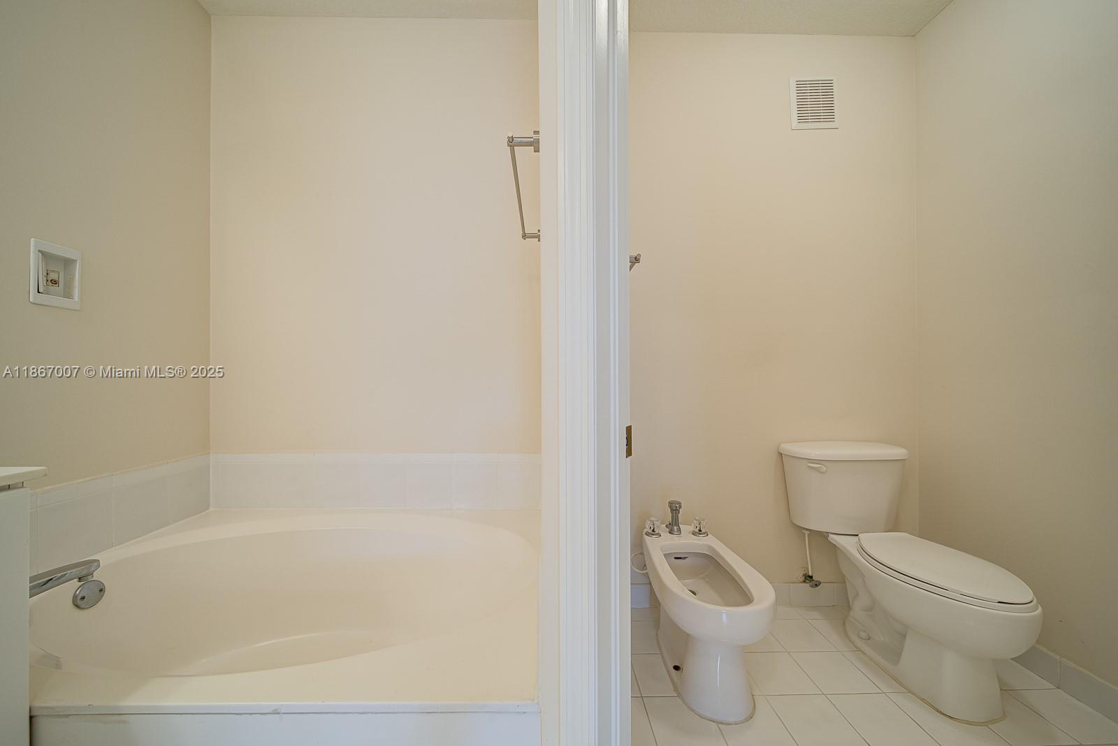 11336 NW 54th Ter # 11336 Unit: #11336