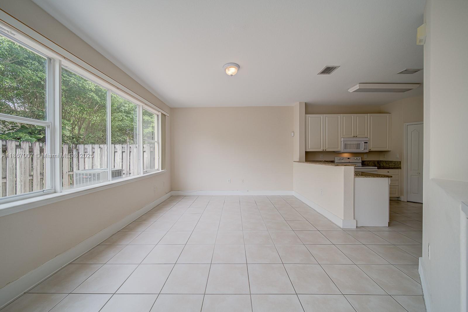 11336 NW 54th Ter # 11336 Unit: #11336