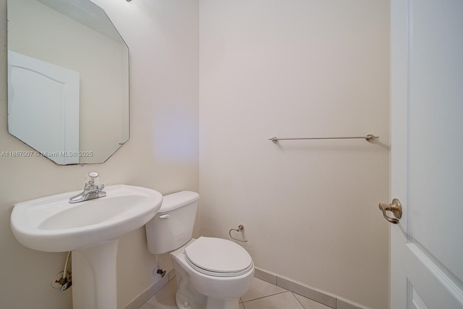 11336 NW 54th Ter # 11336 Unit: #11336