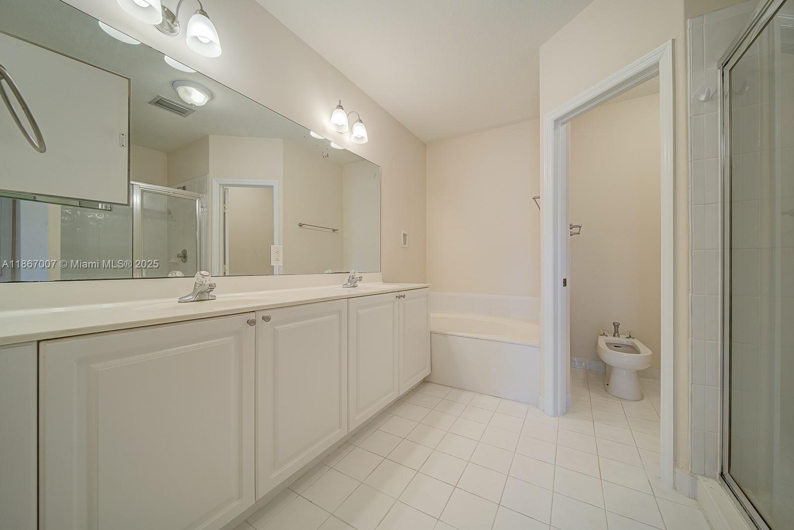 11336 NW 54th Ter # 11336 Unit: #11336