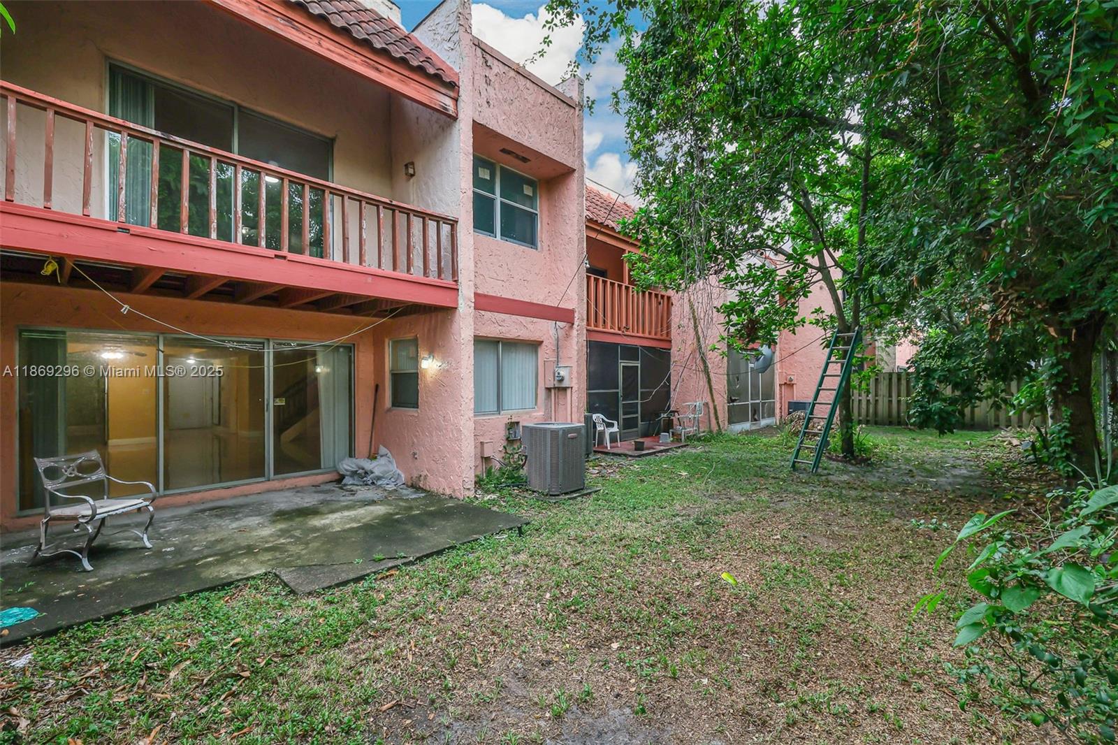 1657 NW 58th Ave # 15