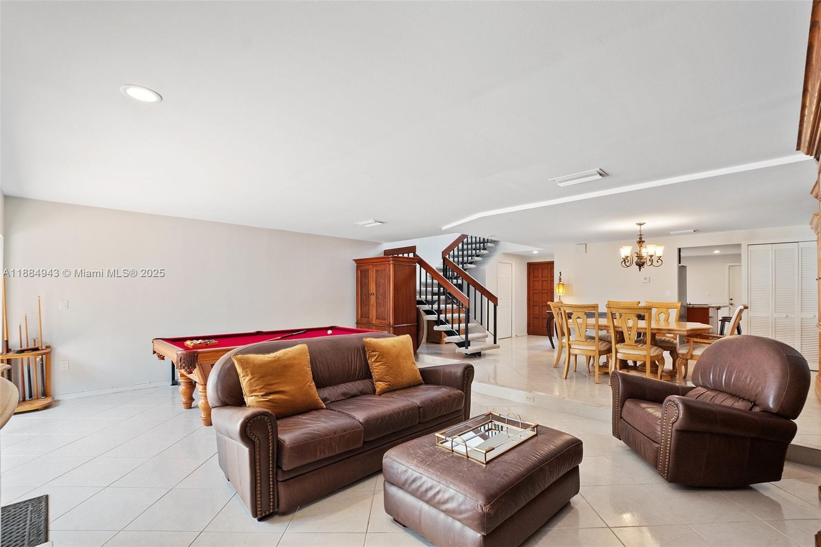 9340 NW 48th Doral Ter