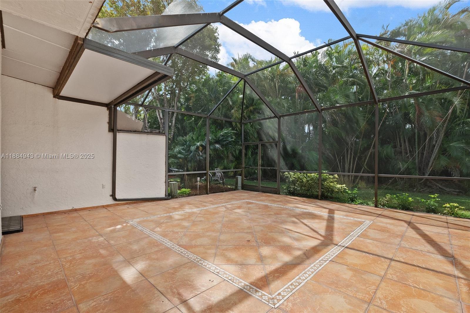 9340 NW 48th Doral Ter