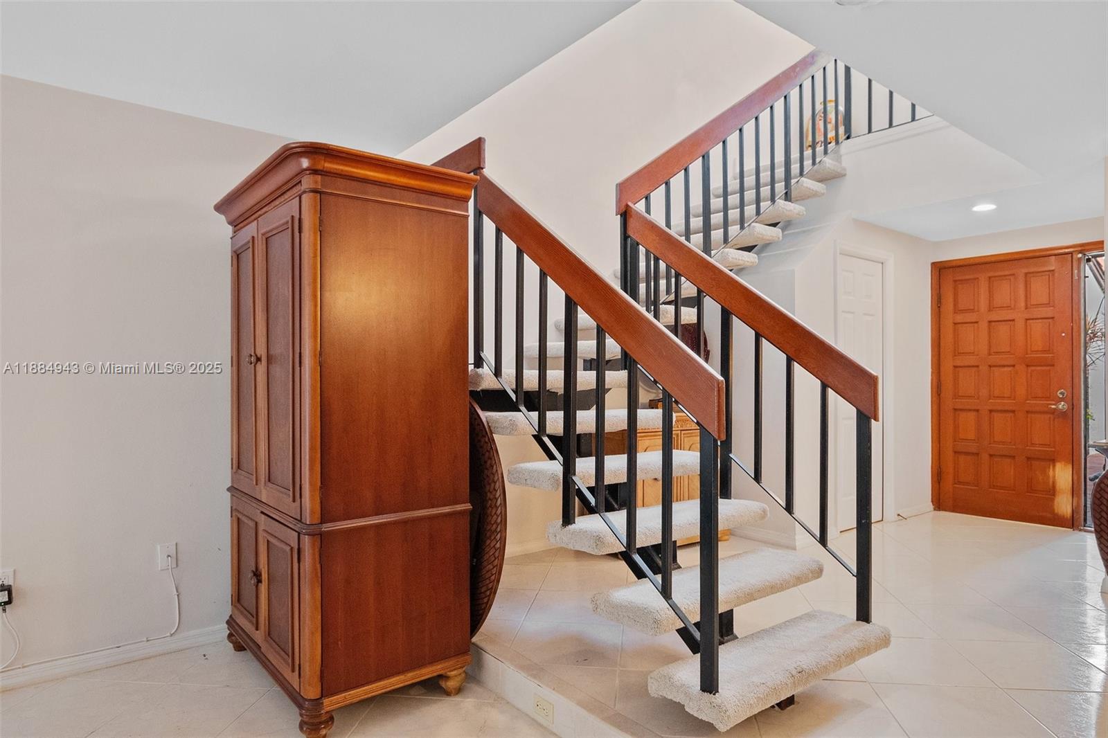 9340 NW 48th Doral Ter