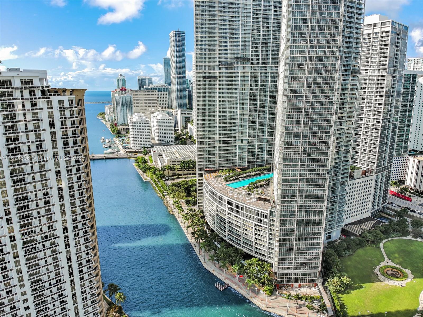 475 Brickell Ave # 3111