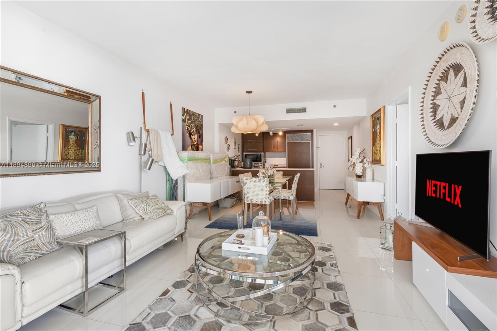 475 Brickell Ave # 3111