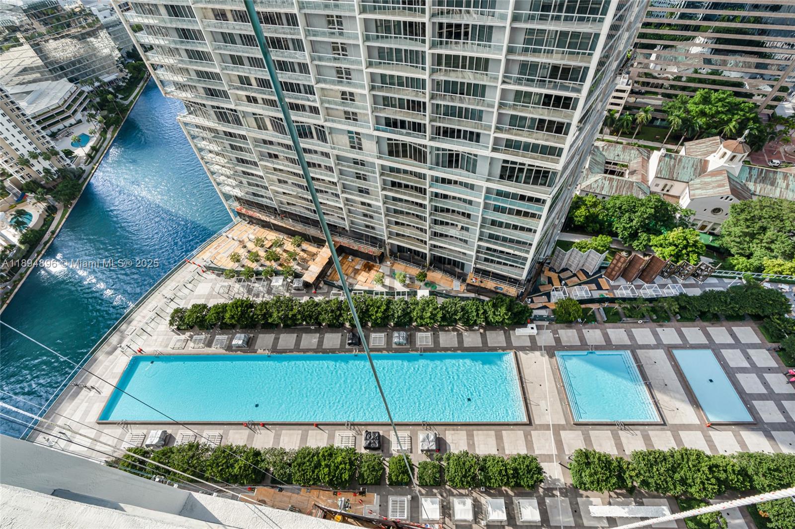 475 Brickell Ave # 3111