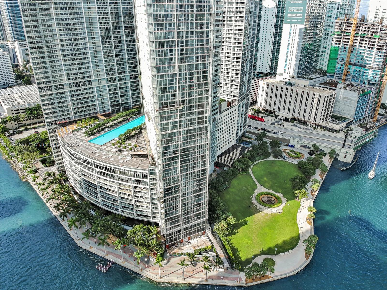 475 Brickell Ave # 3111