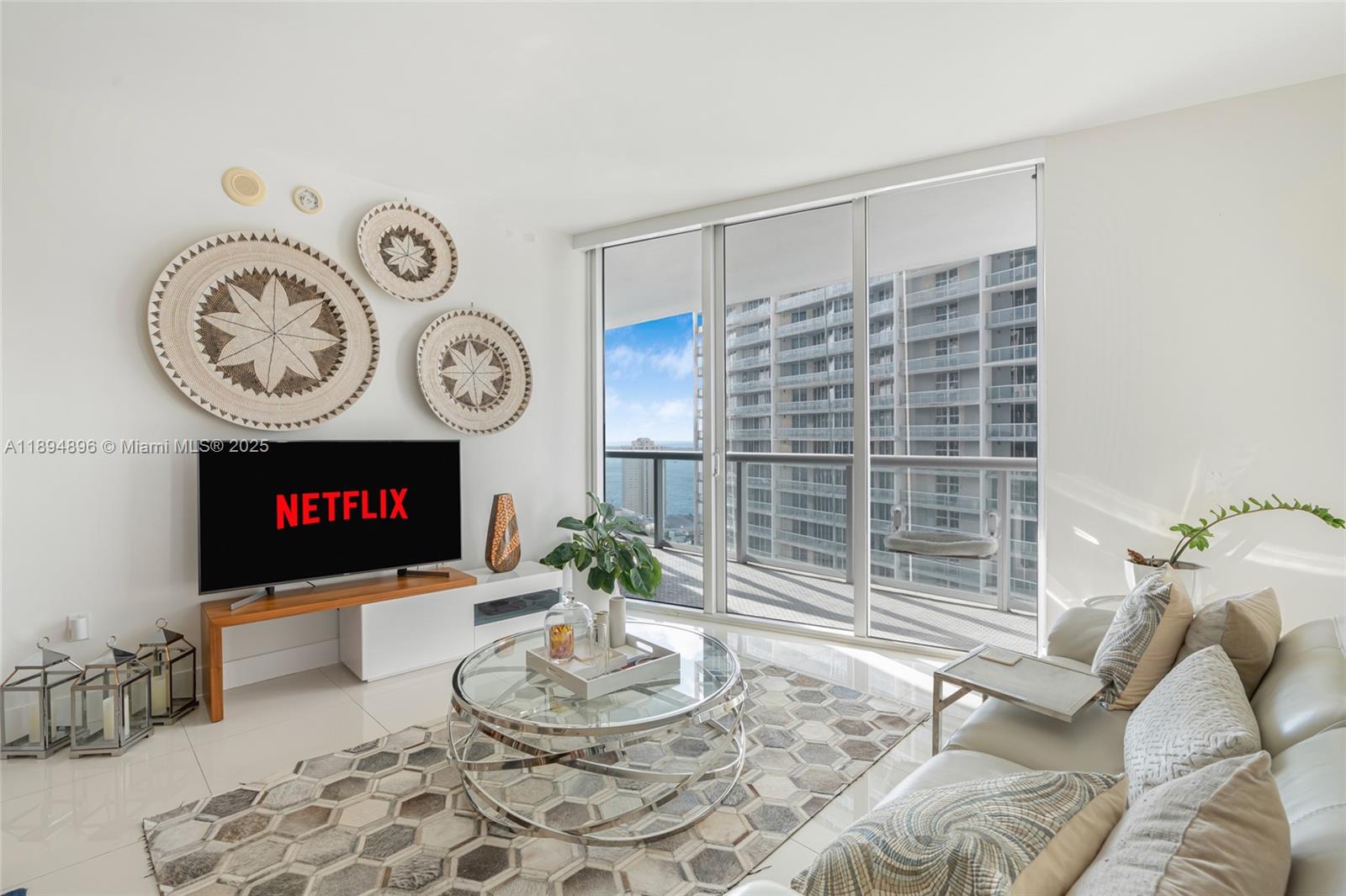 475 Brickell Ave # 3111