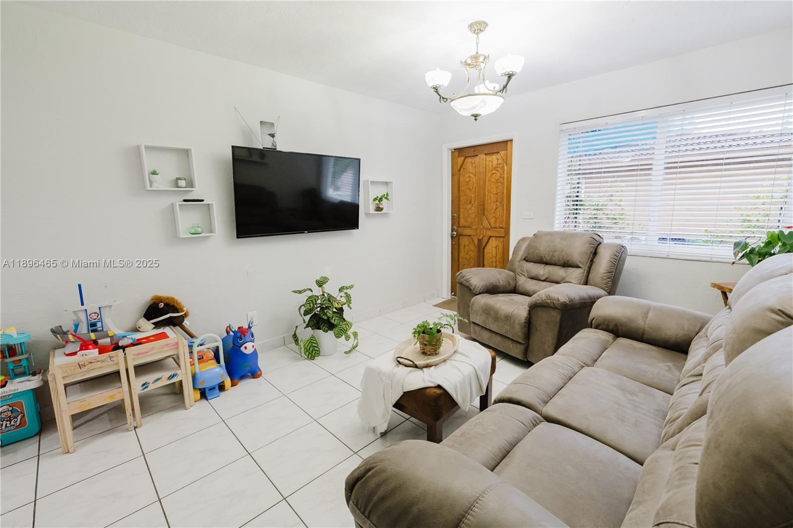 2211 SW 75th Ave # 1