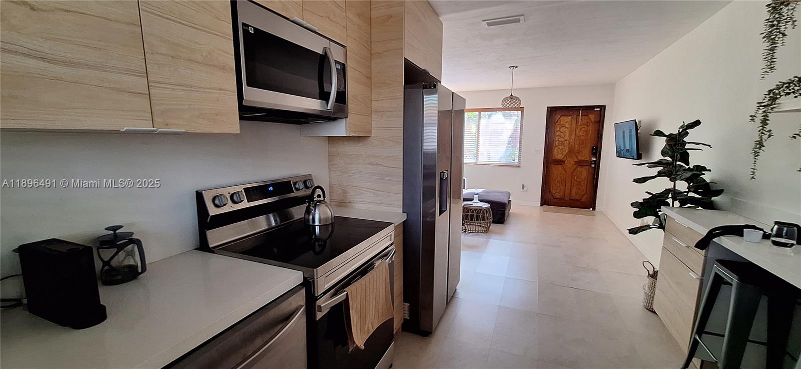 2211 SW 75th Ave # 2