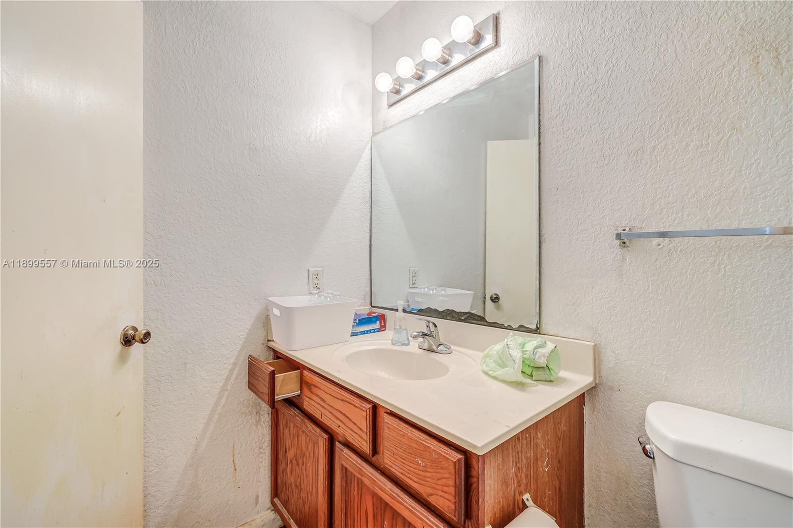 6960 NW 4th Ave # 3, Miami Unit: 3