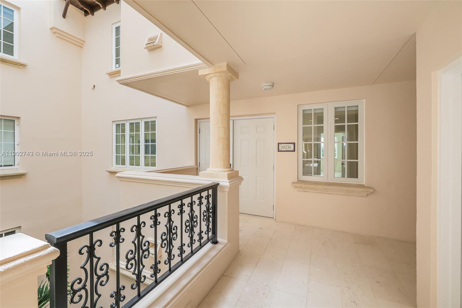 19236 Fisher Island Dr # 19236