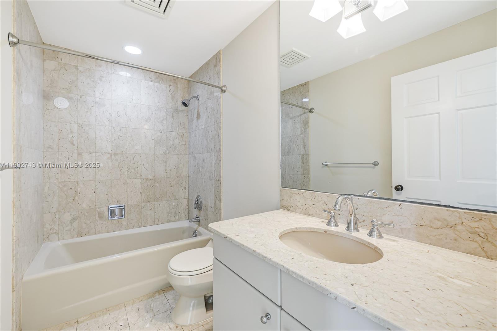 19236 Fisher Island Dr # 19236