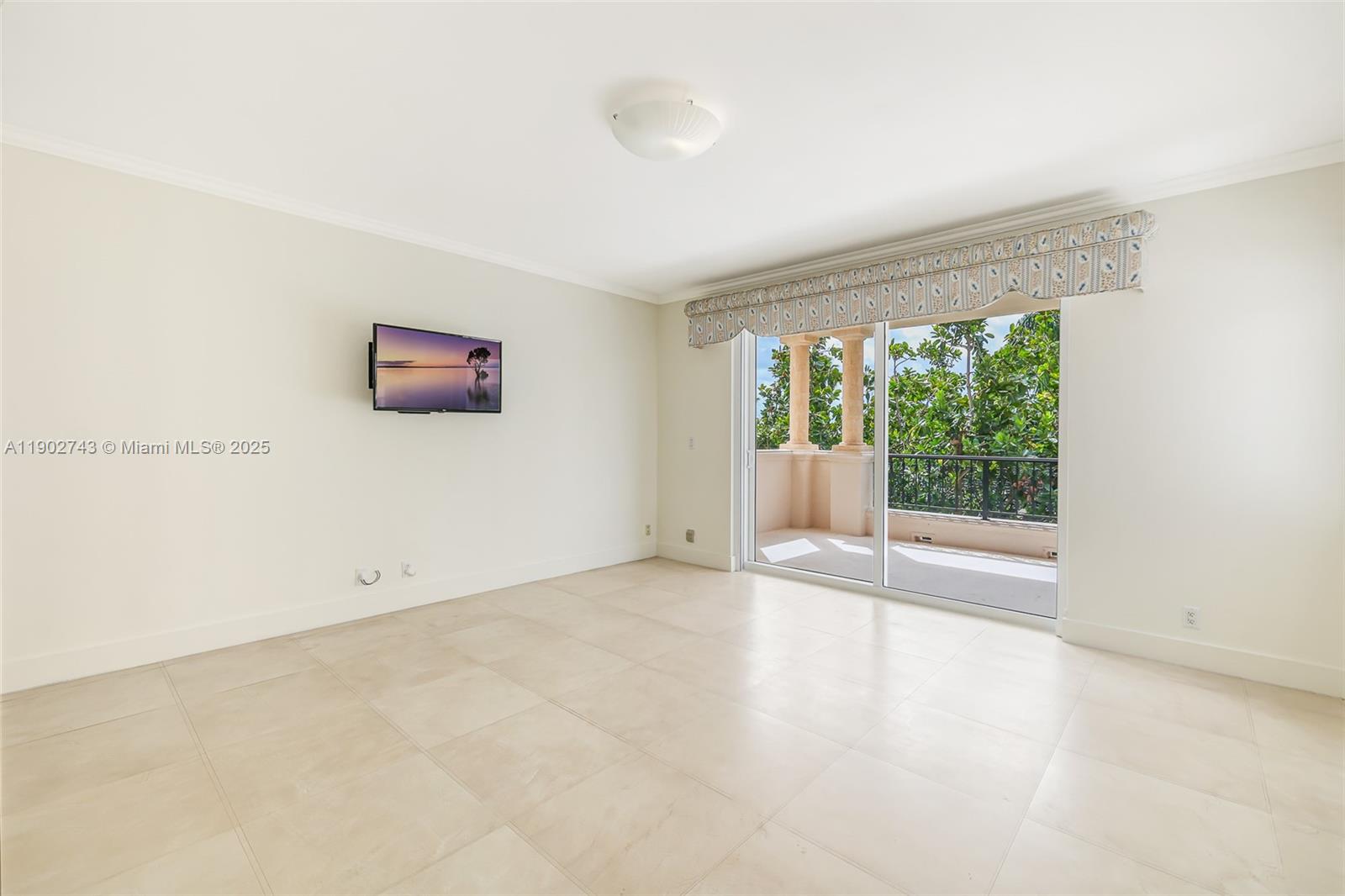 19236 Fisher Island Dr # 19236