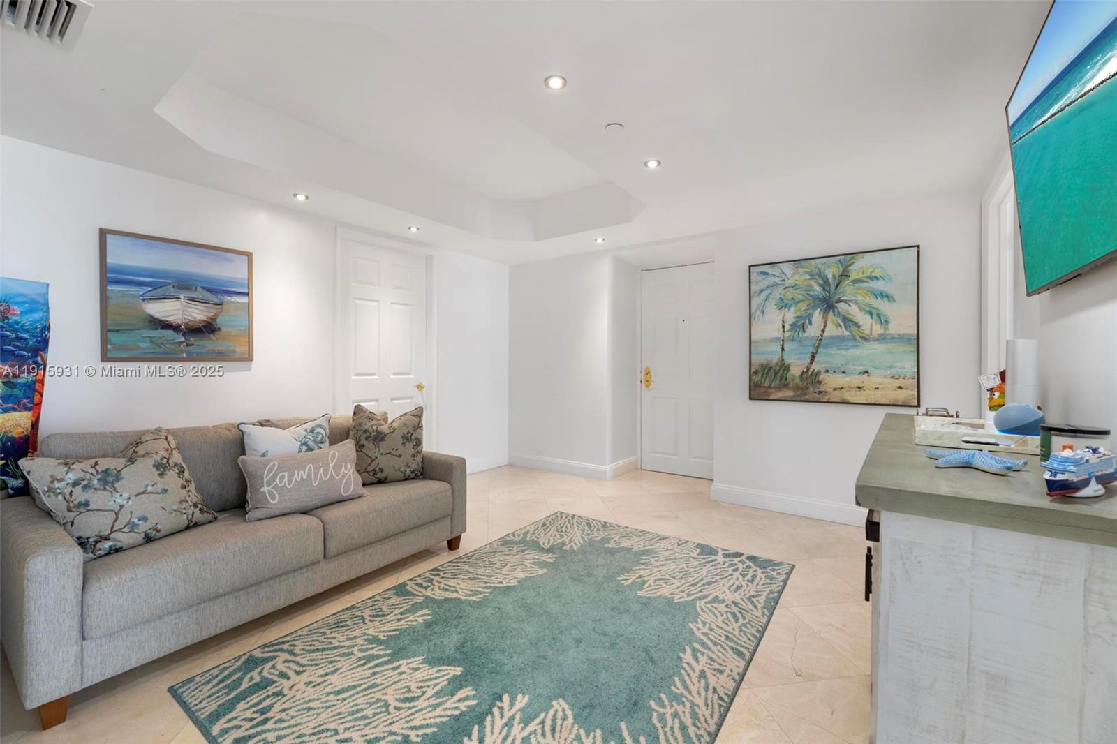 18671 Collins Ave # 1902