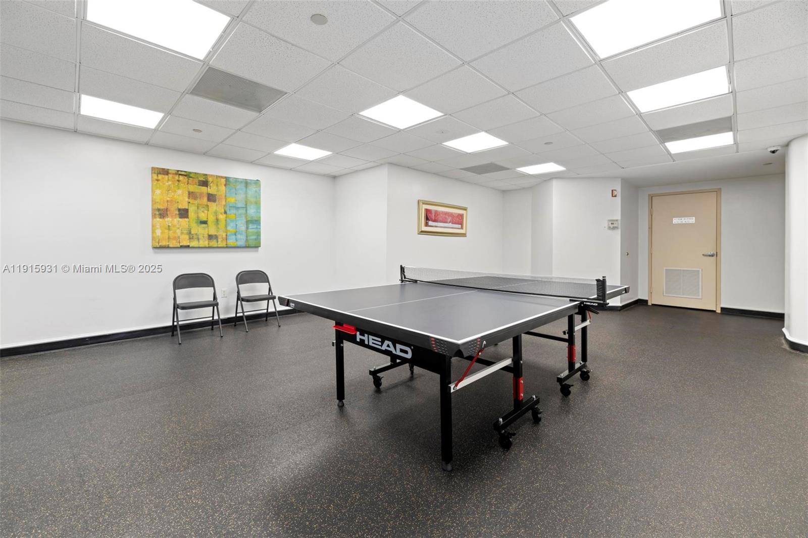 18671 Collins Ave # 1902