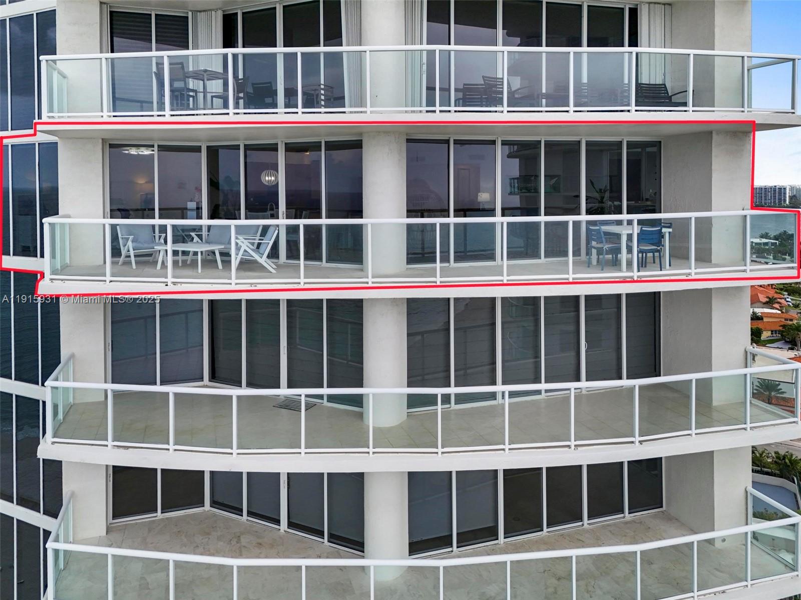 18671 Collins Ave # 1902