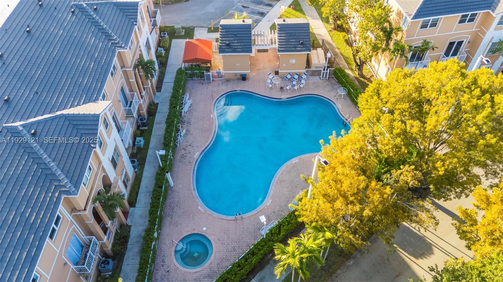 17710 NW 73rd Ave # 20 Unit: 201-20