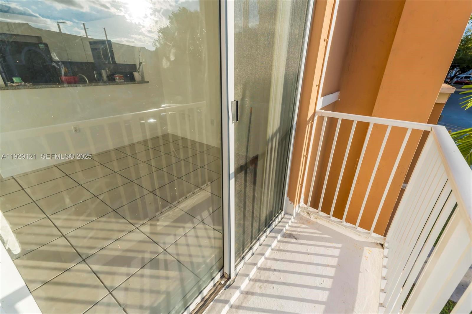 17710 NW 73rd Ave # 20 Unit: 201-20